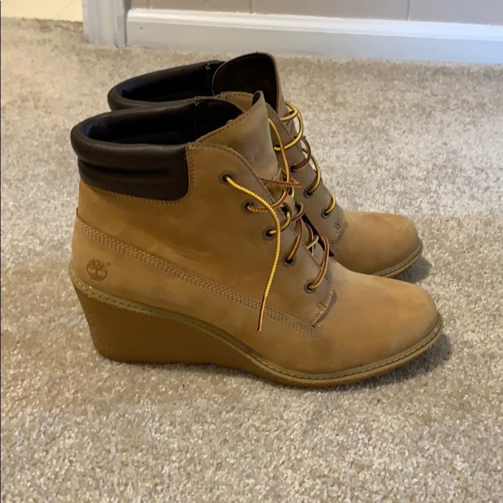 Women’s wedge Timberlands